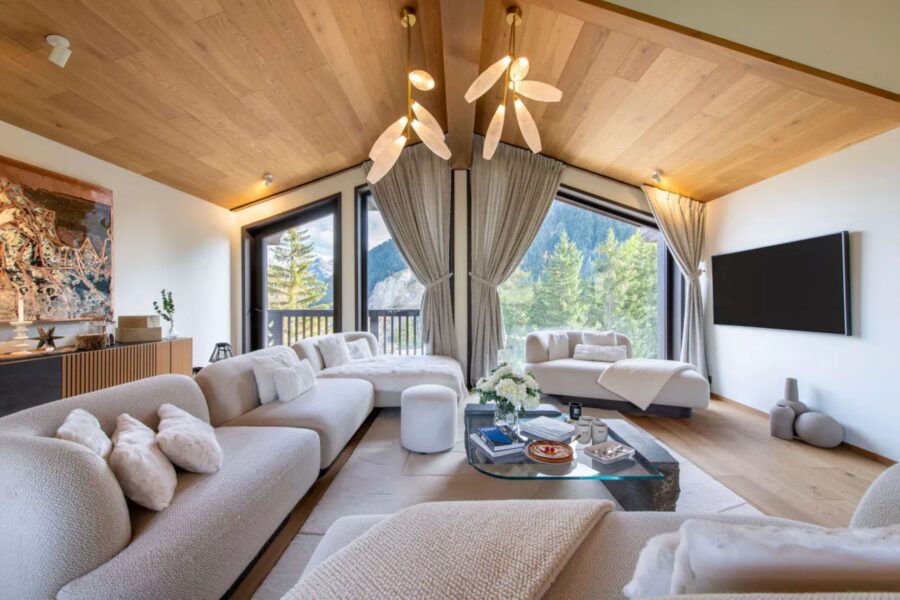 chalet-adele-mainpage-lounge-serene-tranquil-interiors-mountain-views-modern-luxury-design-courchevel1650