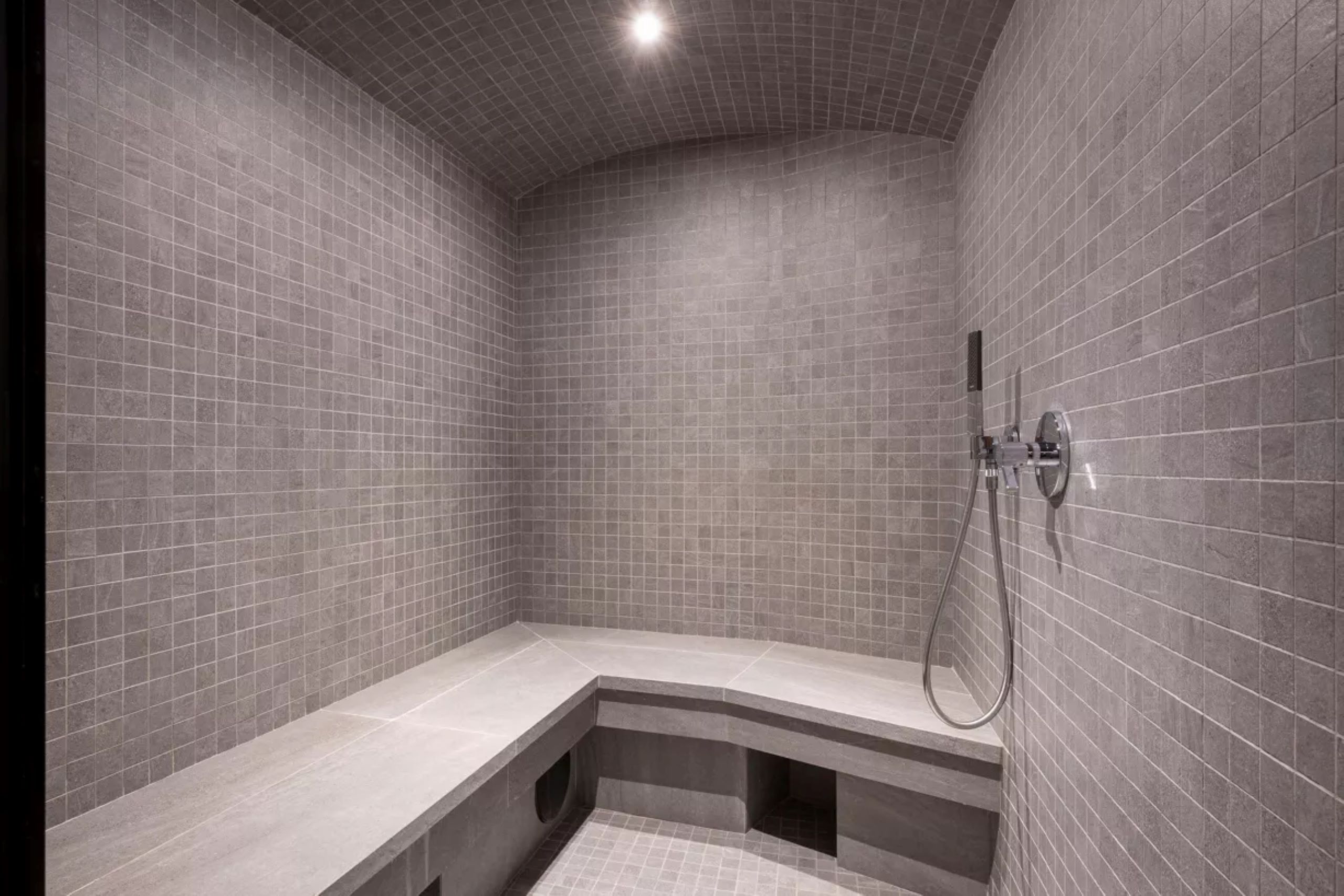 chalet-adele-steamroom-spa-wellness-relaxation-luxury-courchevel1650