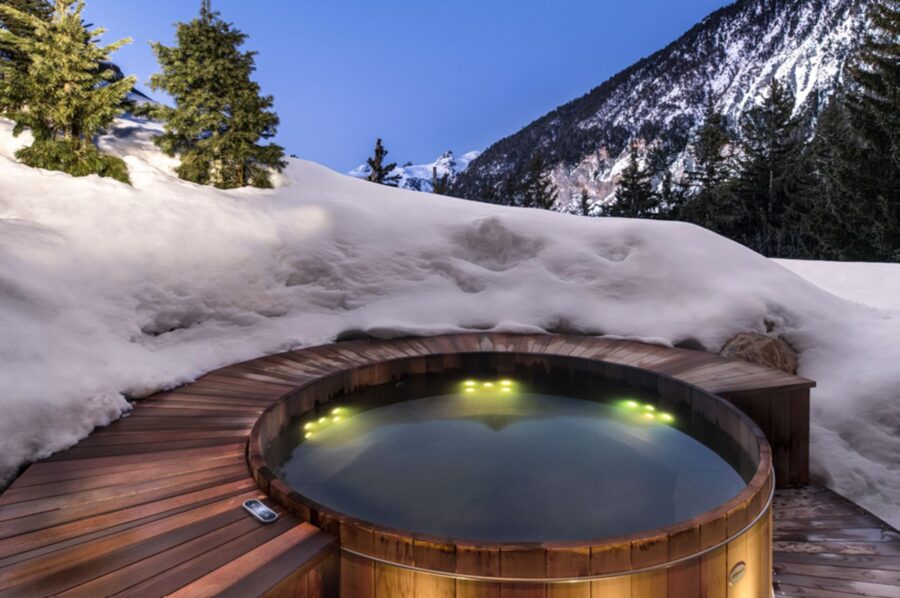 chalet-odile-hottub-mountain-view-luxury-courchevel1650