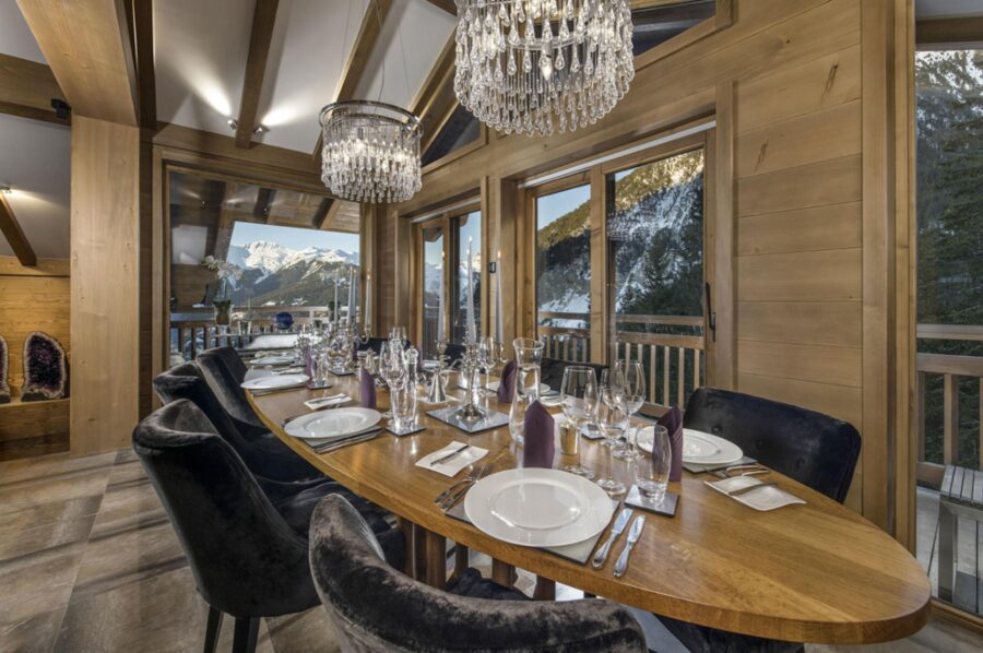 chalet-odile-mainpage-dining-room-mountain-views-elegant-alpine-design-luxury-courchevel1650