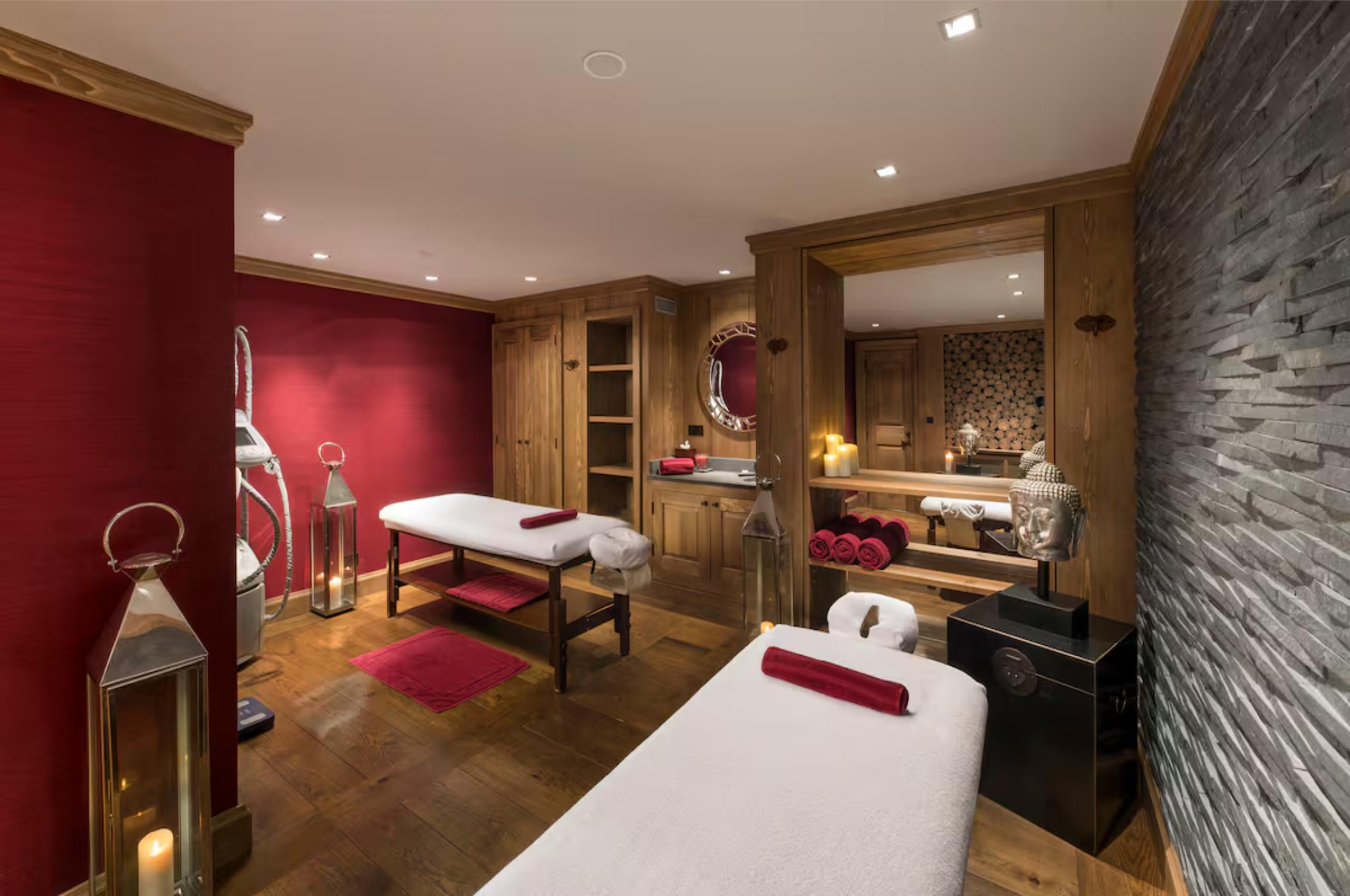 chalet-odile-massage-room-spa-wellness-relaxation-luxury-rental-retreat-courchevel1650