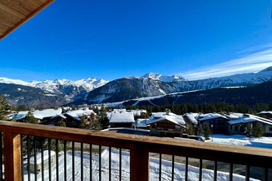 residence-kailey-balcony-mountain-views-alpine-luxury-courchevel1850