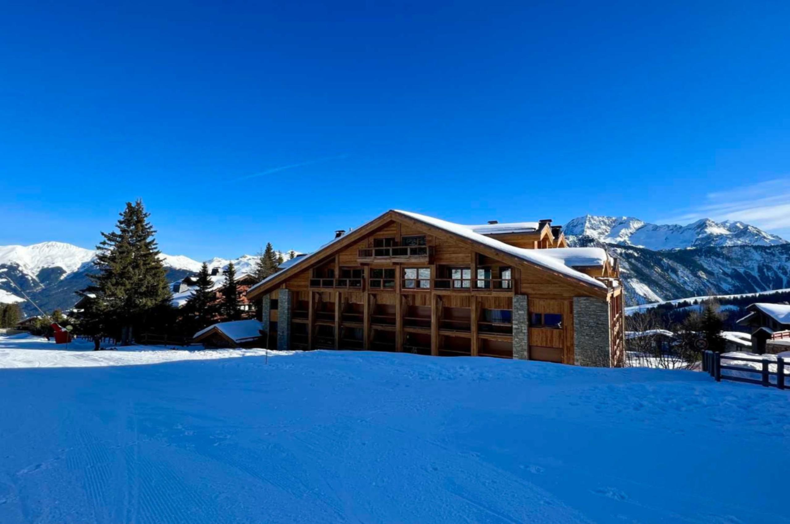 residence-kailey-exterior-scenic-alpine-mountain-views-luxury-courchevel1850