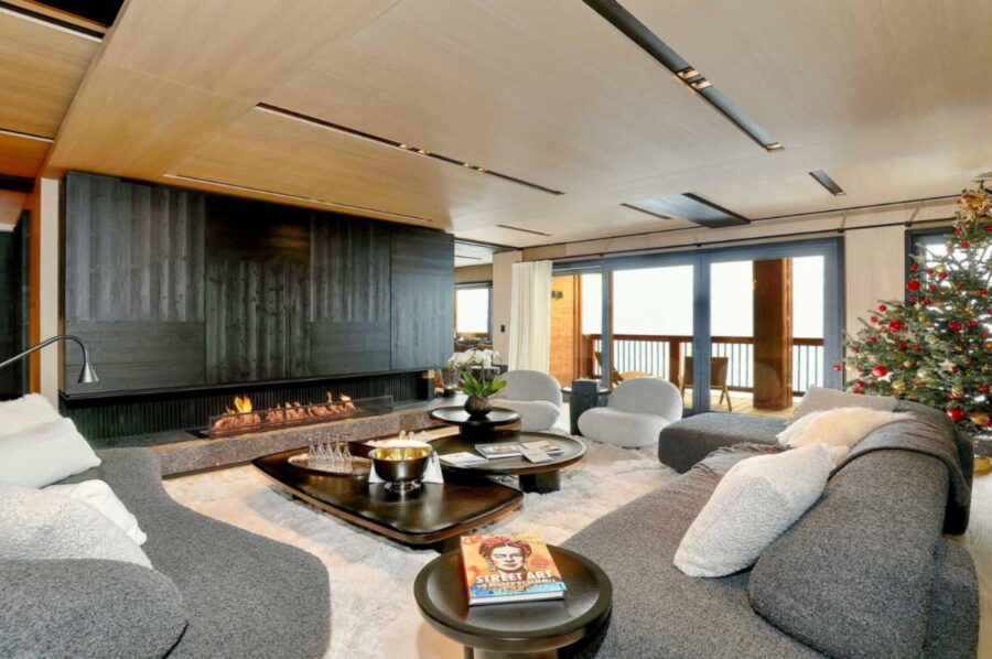 residence-kailey-living-room-fireplace-openplan-spacious-modern-luxury-elegant-interiordesign-courchevel1850