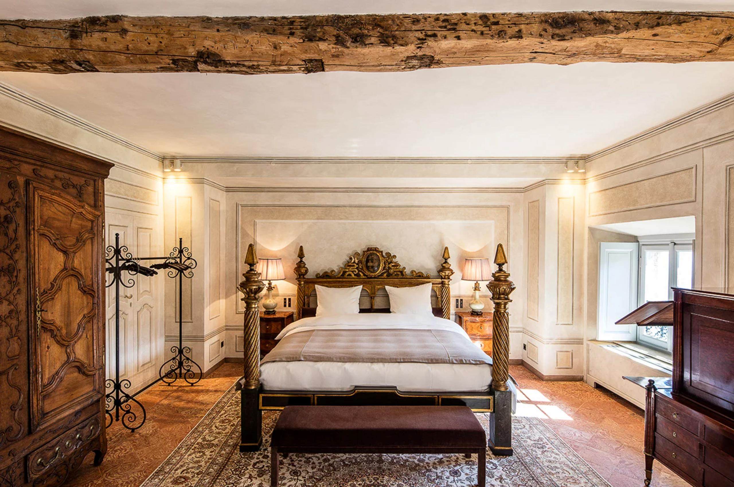 villa-allegra-bedroom-wood-beamed-ceiling-elegant-ornate-palatial-interiors-luxury-lakecomo