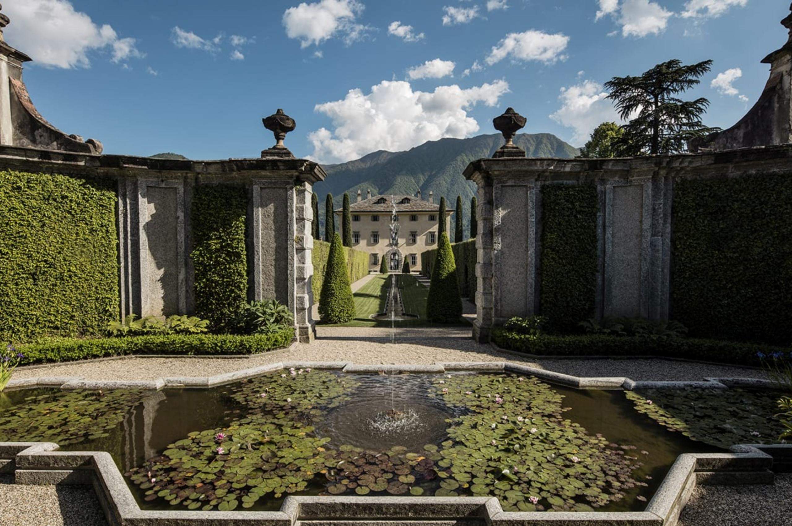 villa-allegra-exterior-italian-palace-grounds-fountain-gardens-luxury-lakecomo