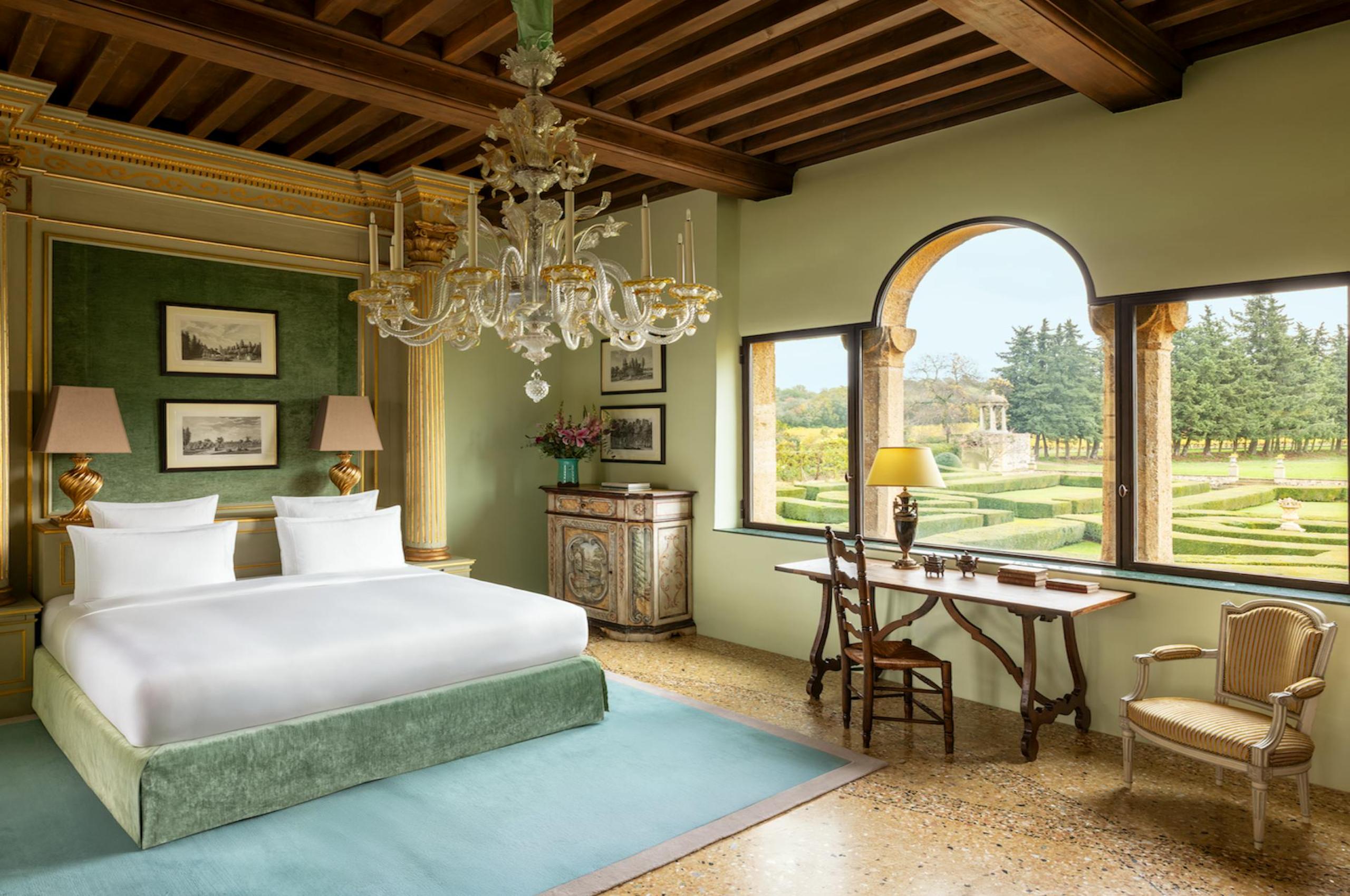 villa-belle-bedroom-elegant-ornate-design-chandelier-garden-views-luxury-provence