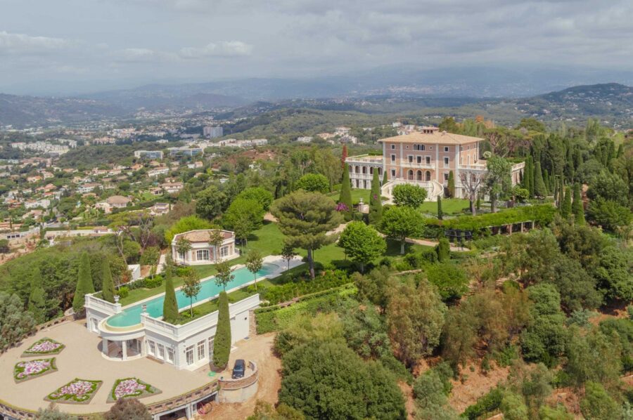 villa-clemence-exterior-garden-swimming-pool-spacious-grounds-luxury-rental-retreat-cannes
