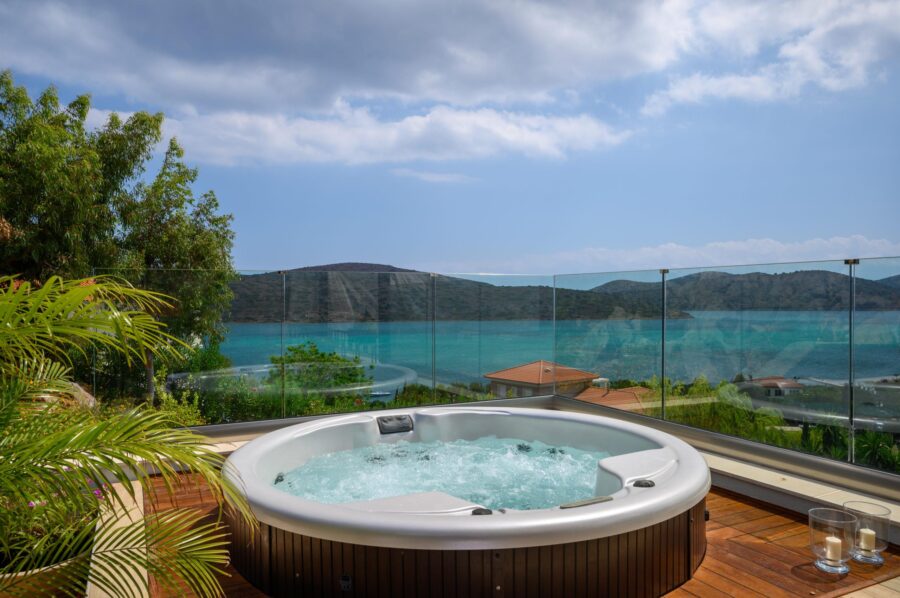 villa-dalida-hottub-jacuzzi-sea-views-luxury-rental-retreat-crete