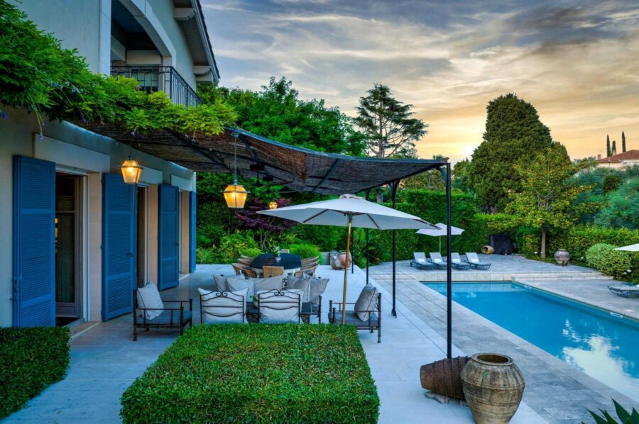 villa-felicity-terrace-swimming-pool-garden-luxury-rental-retreat-antibes