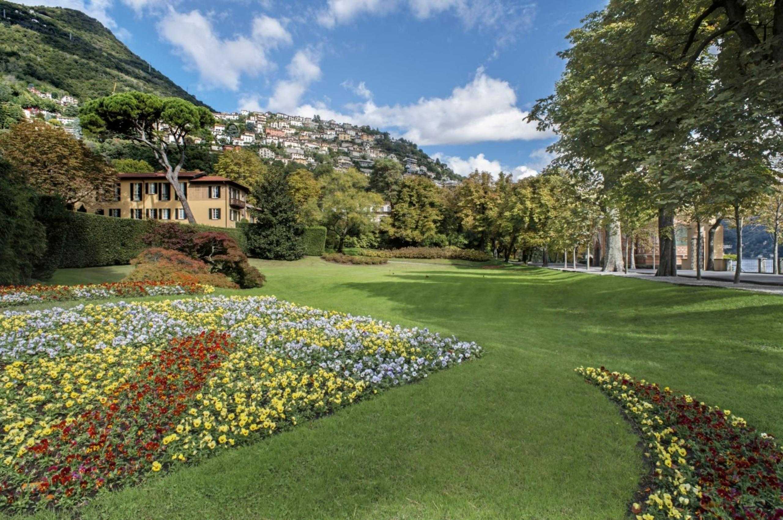 villa-grace-garden-landscaped-grounds-luxury-lake-views-lakecomo