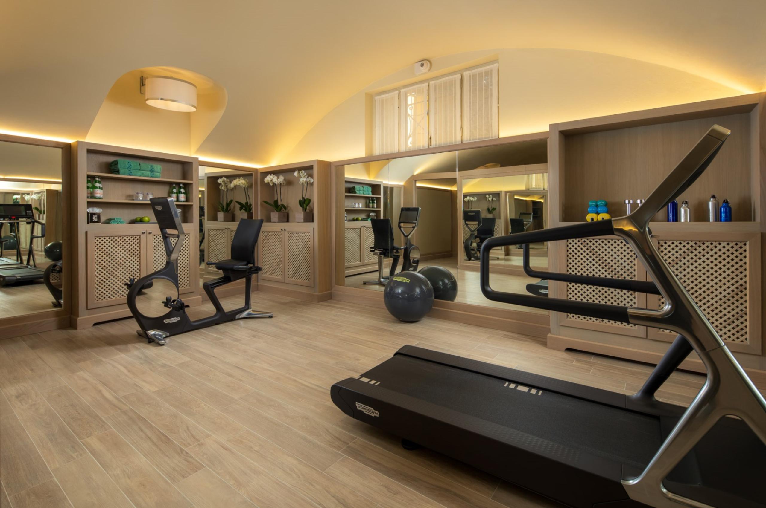 villa-grace-gym-fitness-suite-workout-wellness-luxury-lakecomo