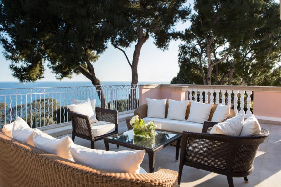 villa-rosa-terrace-balcony-sea-view-alfresco-lounge-luxury-cap-ferrat