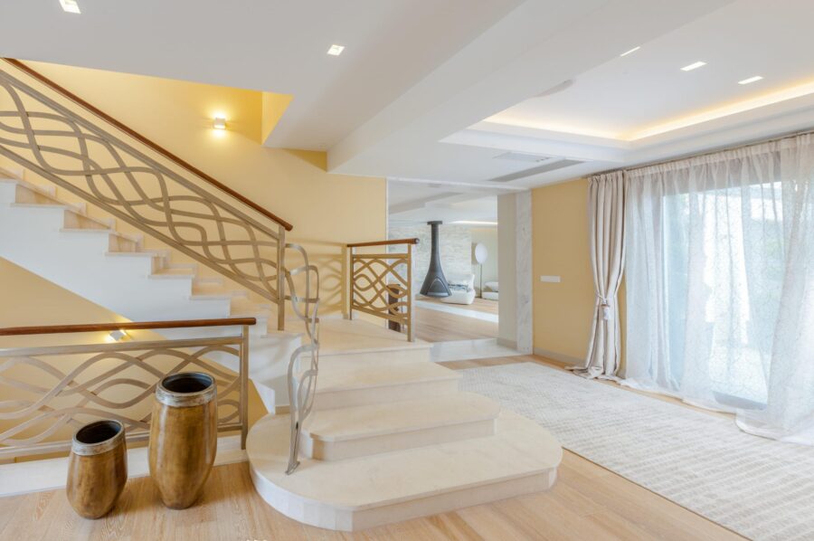villa-una-staircase-bright-modern-spacious-hallway-luxury-crete
