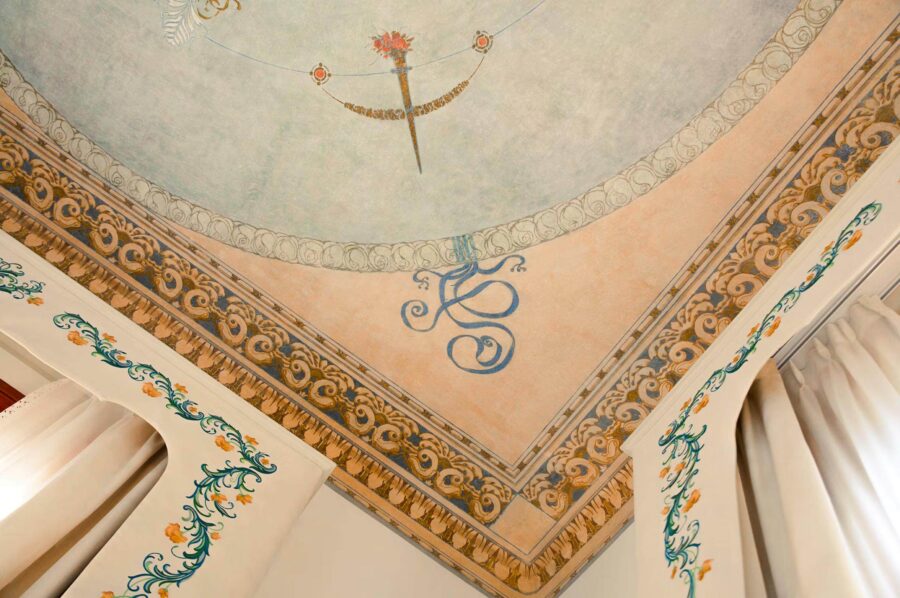 villa-cinzia-ceiling-artwork-fresco-handpainted-unique-luxury-portofino