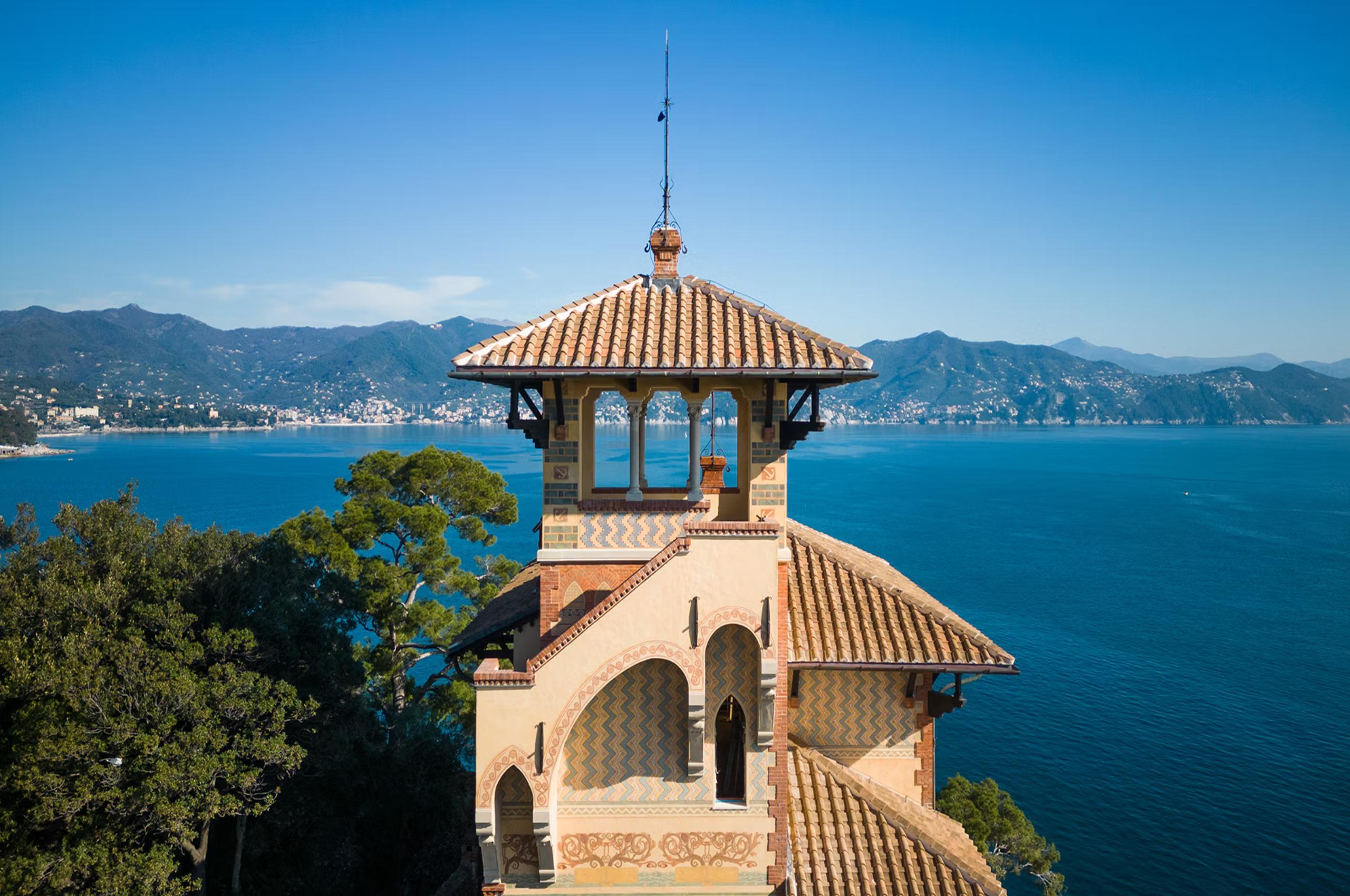 villa-cinzia-exterior-elegant-rental-retreat-sea-view-luxury-portofino