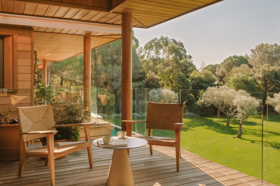 villa-olive-balcony-alfresco-seating-swimming-pool-garden-view-luxury-lacroixvalmer