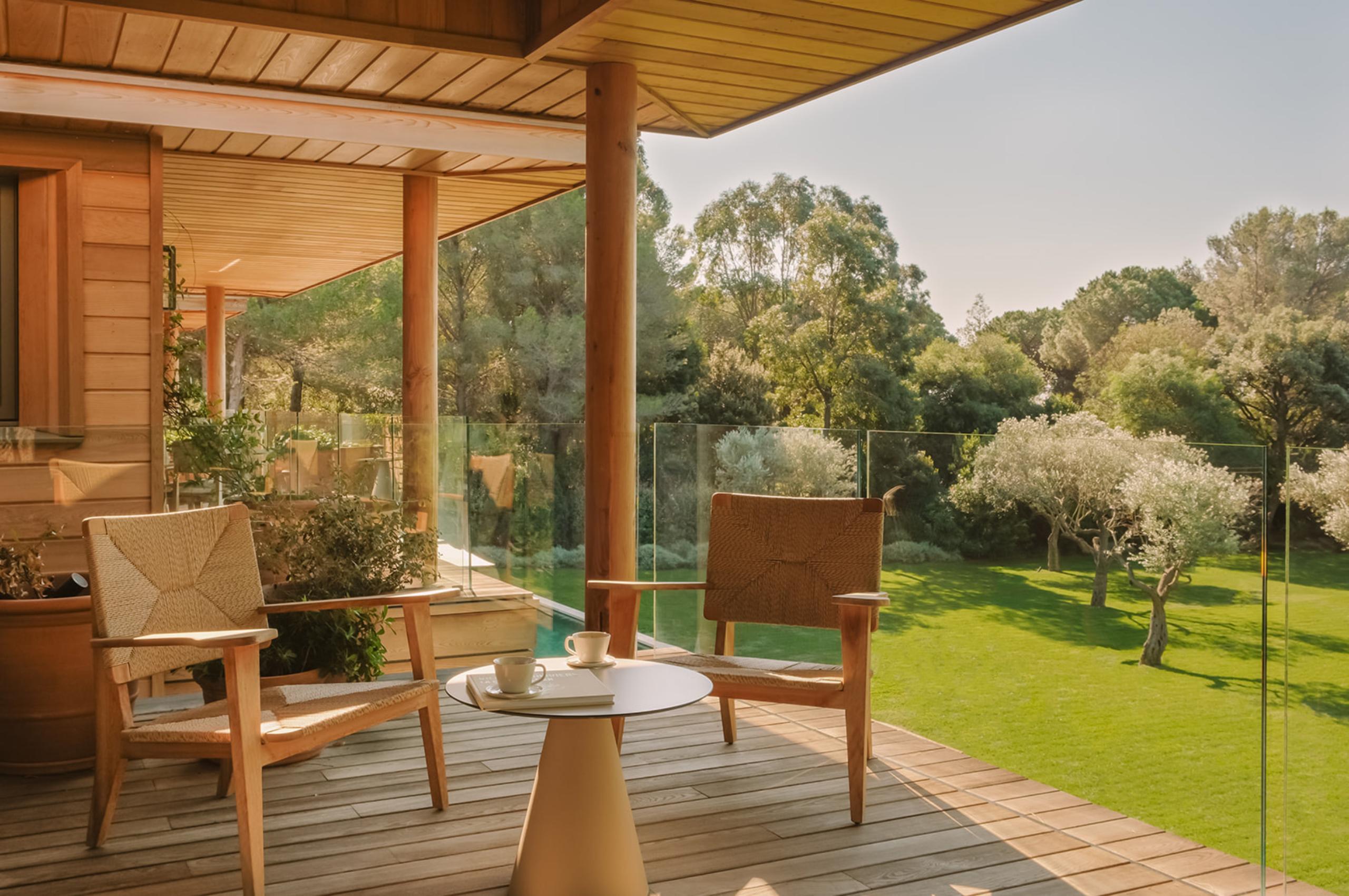 villa-olive-balcony-alfresco-seating-swimming-pool-garden-view-luxury-lacroixvalmer