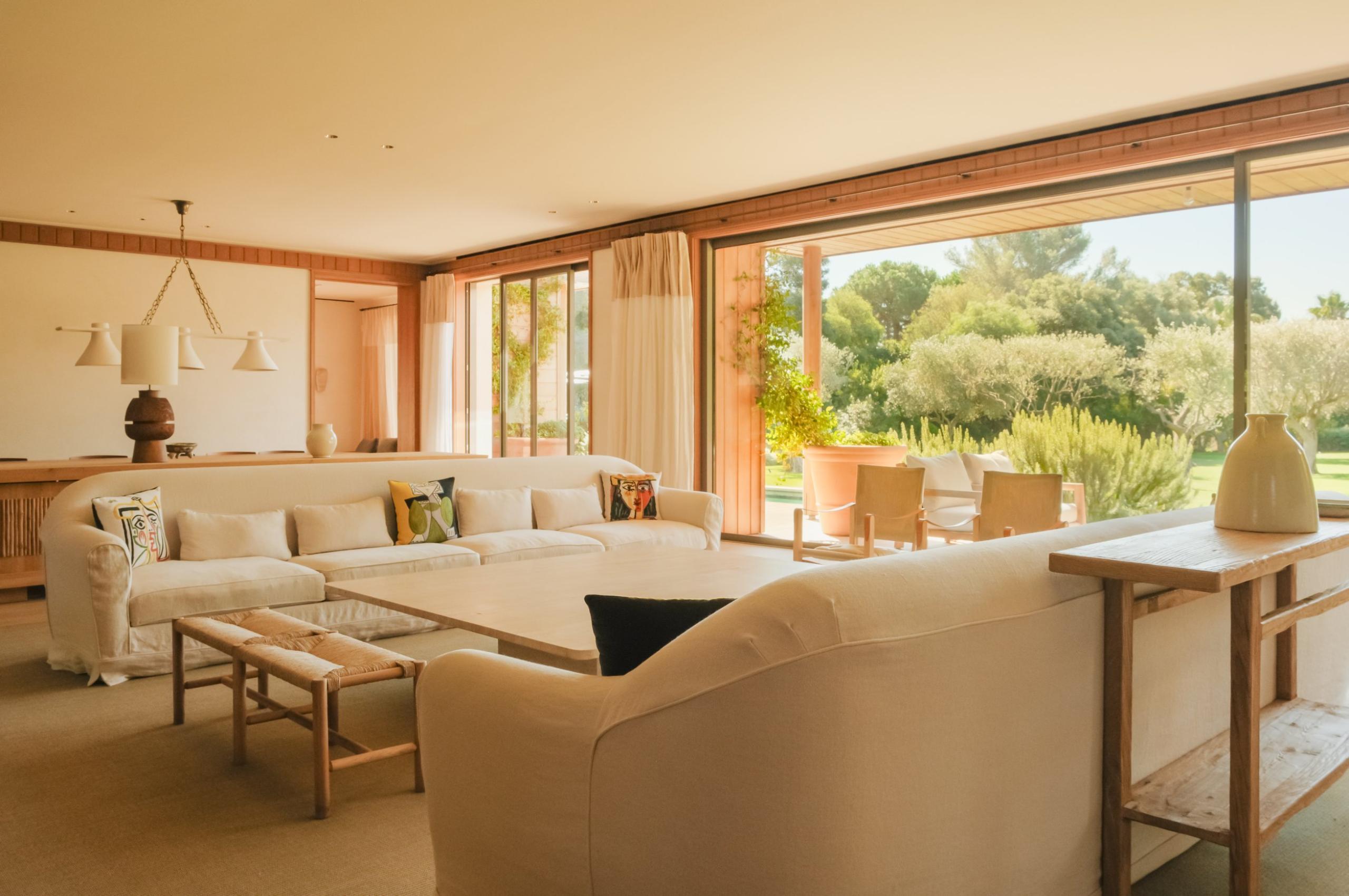 villa-olive-living-room-lounge-garden-view-elegant-stylish-design-lacroixvalmer