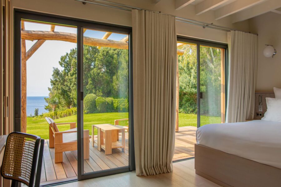 villa-pine-bedroom-sea-view-garden-terrace-access-sleek-modern-design-luxury-lacroixvalmer