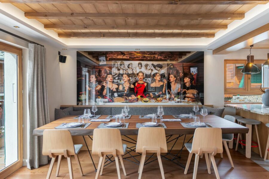 chalet-bellvie-dining-room-artwork-openplan-modern-luxury-megeve