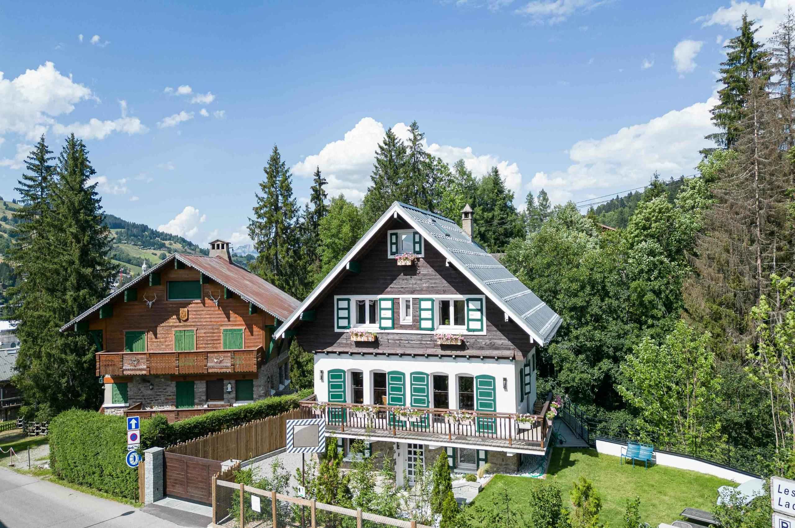 chalet-bellvie-exterior-summer-luxury-rental-megeve
