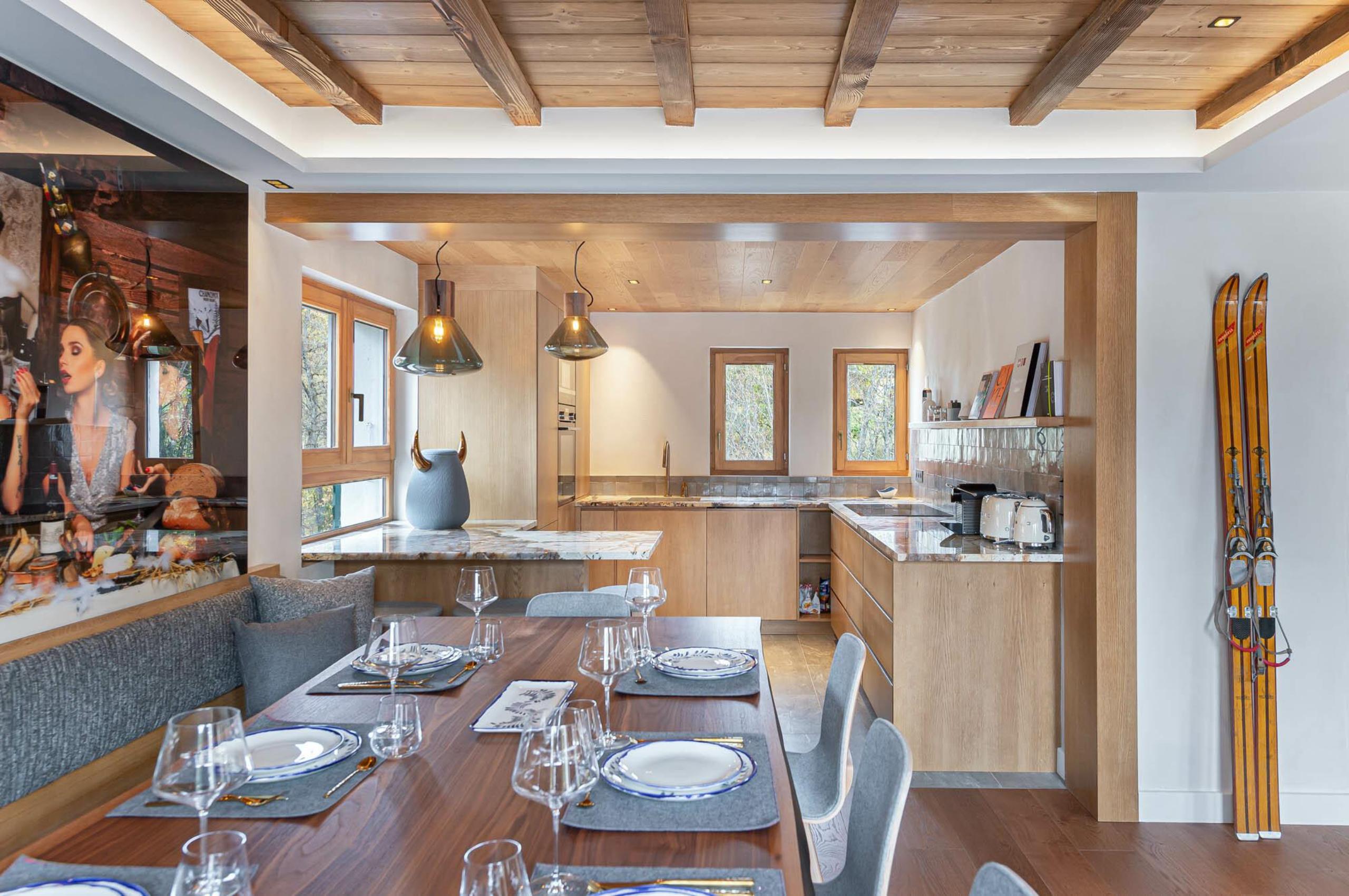 chalet-bellvie-kitchen-dining-openplan-modern-design-luxury-megeve