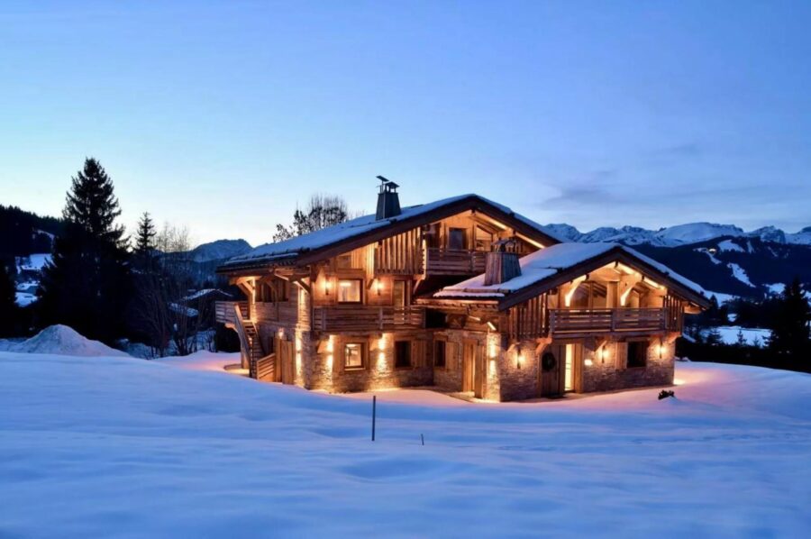 chalet-chamille-exterior-night-luxury-rental-retreat-megeve