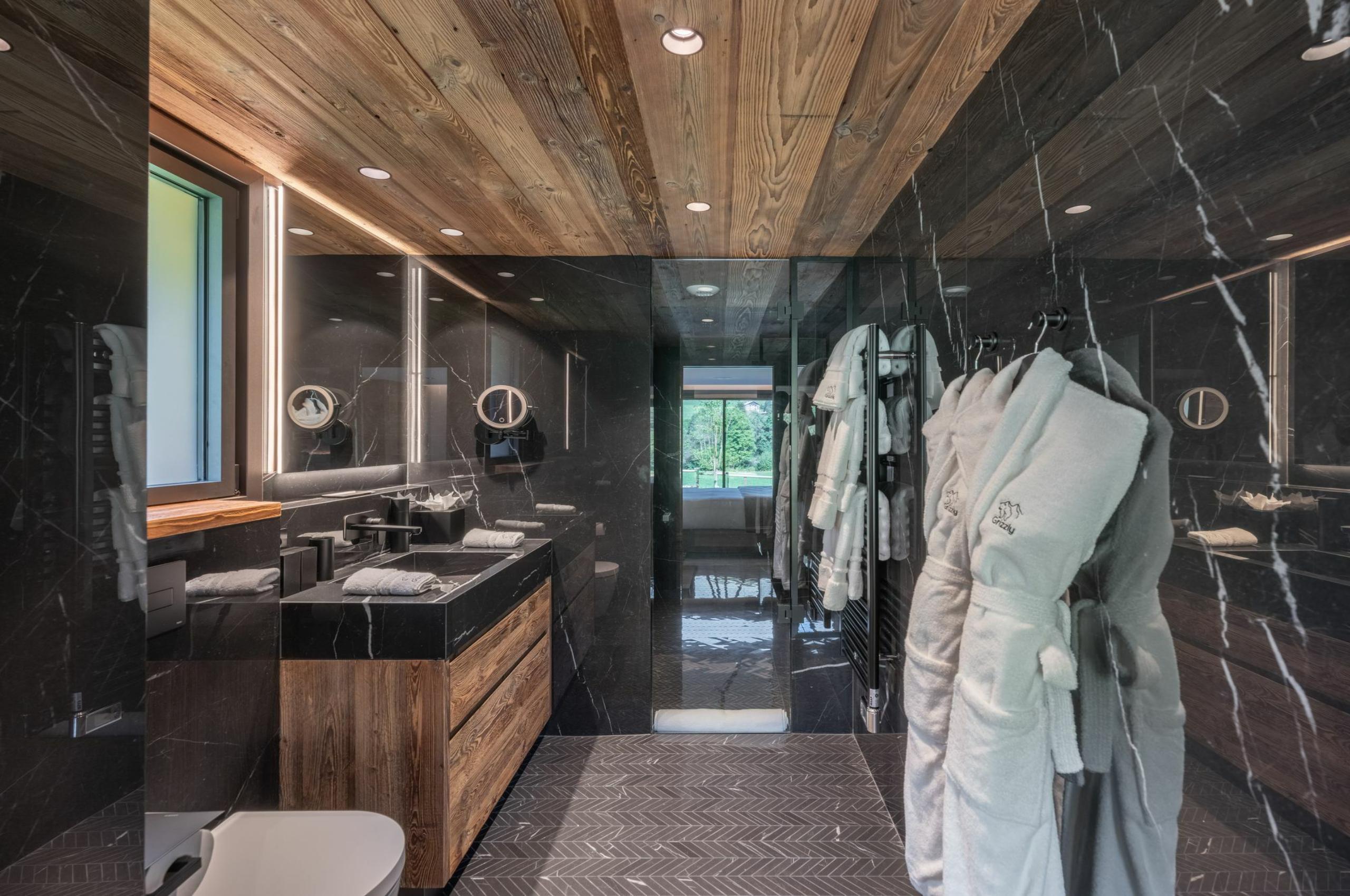 chalet-griselda-bathroom-modern-sleek-design-luxury-megeve
