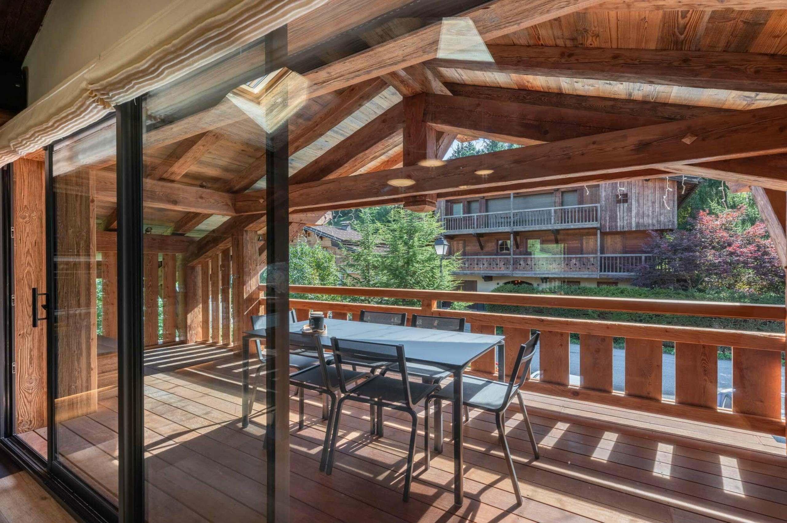 chalet-griselda-terrace-outdoor-dining-scenic-alpine-views-luxury-megeve