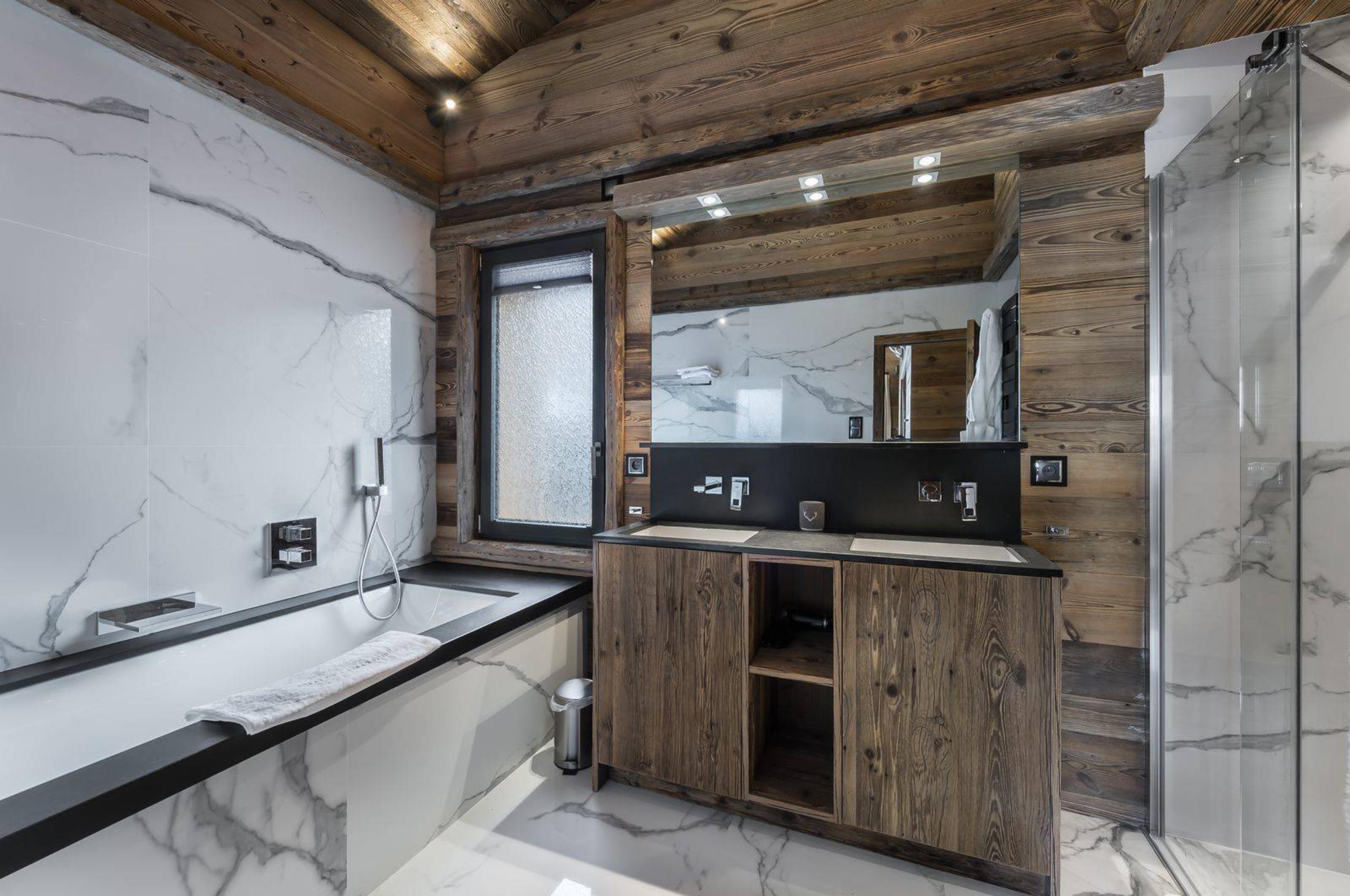 chalet-lara-bathroom-double-sink-bathtub-shower-luxury-megeve
