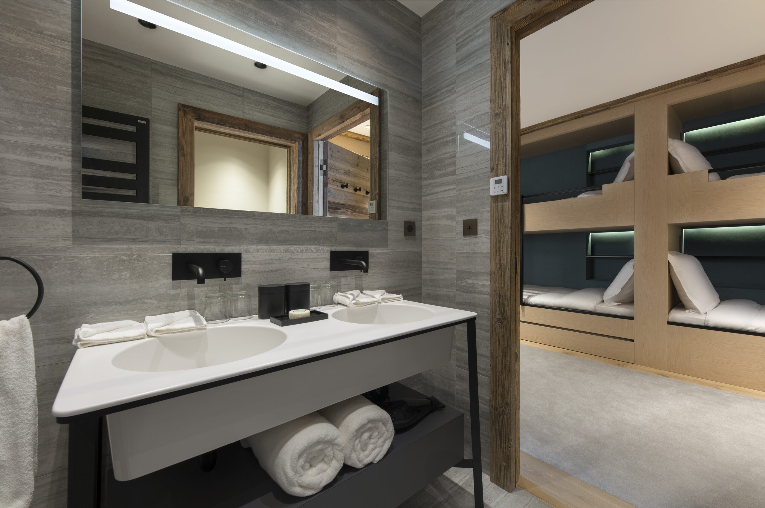 chalet-anastasia-bathroom-doublesink-ensuite-bunkroom-stylish-interior-courchevel1850-luxury