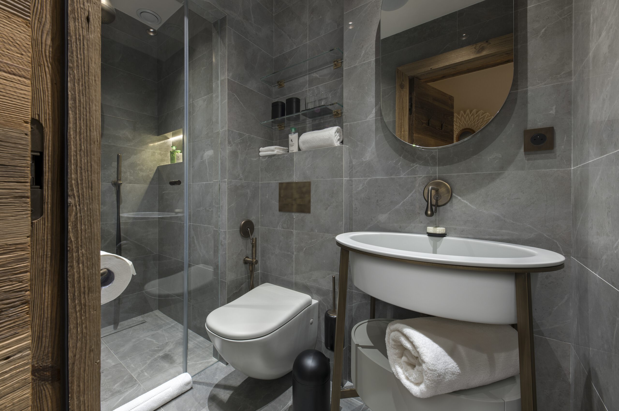 chalet-anastasia-bathroom-shower-modern-alpine-chic-courchevel1850-luxury