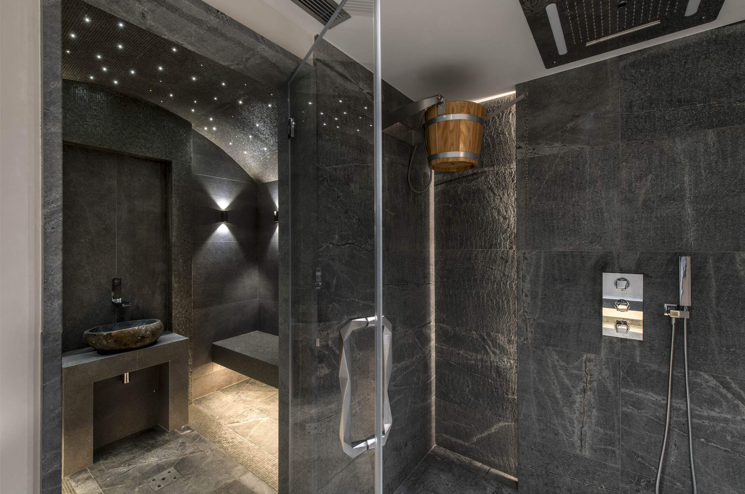 chalet-anastasia-spa-coldplunge-steamroom-wellness-courchevel1850-luxury