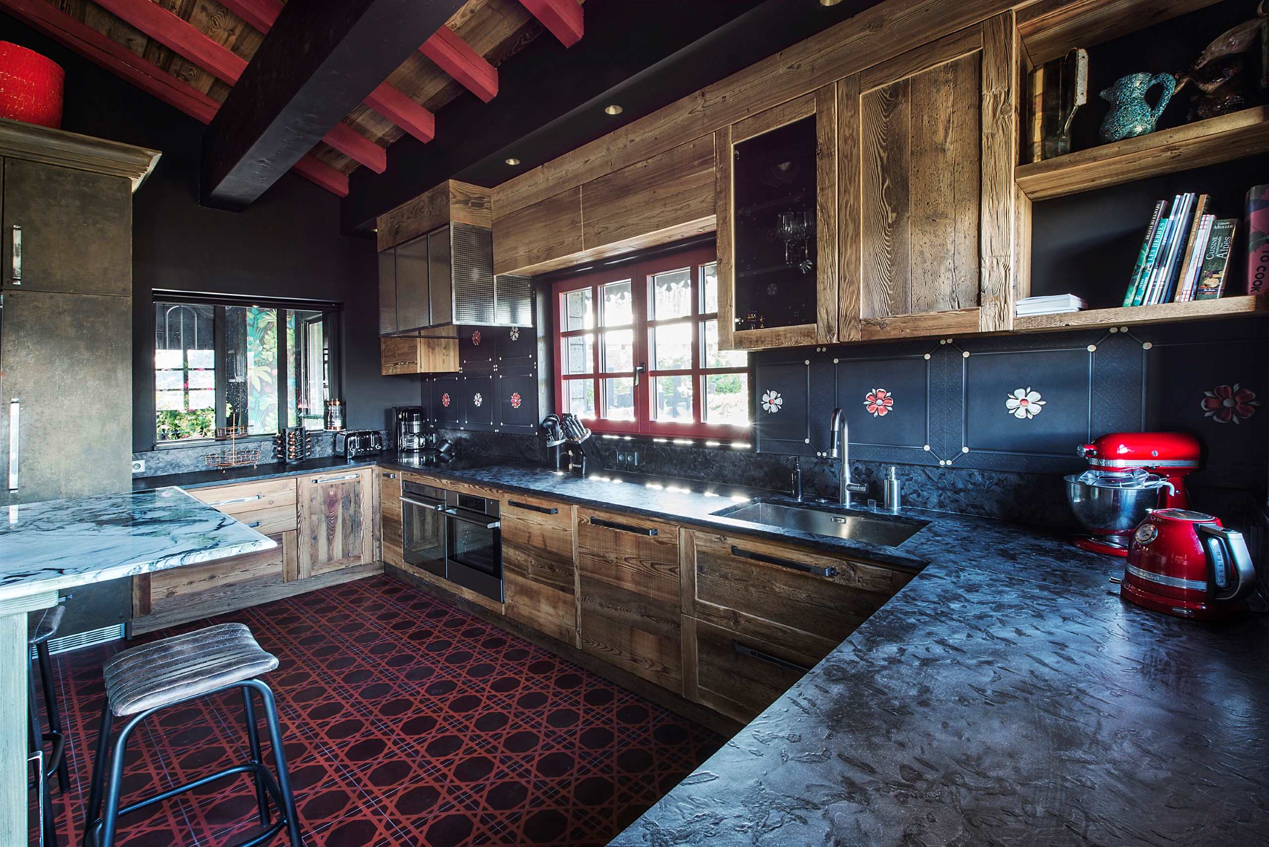 chalet-artsy-kitchen-modern-spacious-stylish-design-luxury-courchevel1550