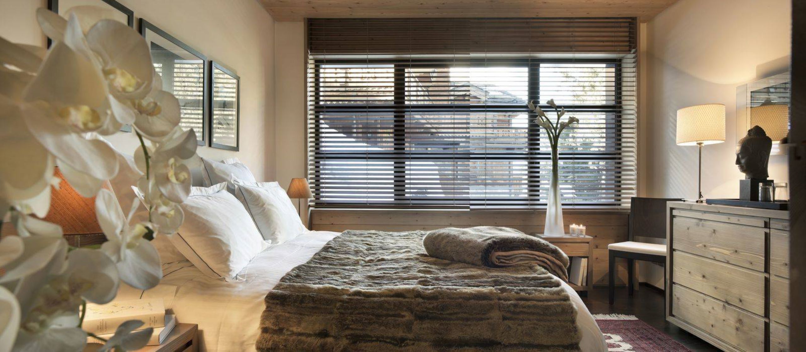 chalet-giselle-bedroom-cosy-elegant-luxury-design-courchevel1850