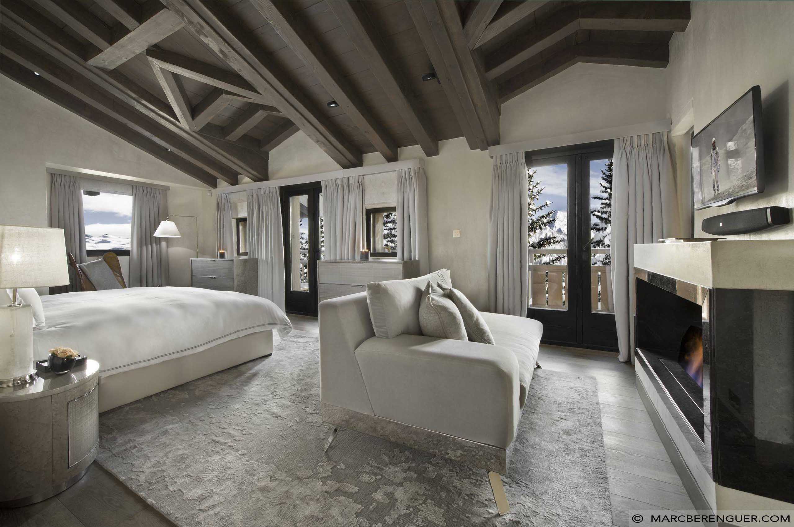 chalet-perce-bedroom-modern-luxury-alpine-retreat-courchevel1850