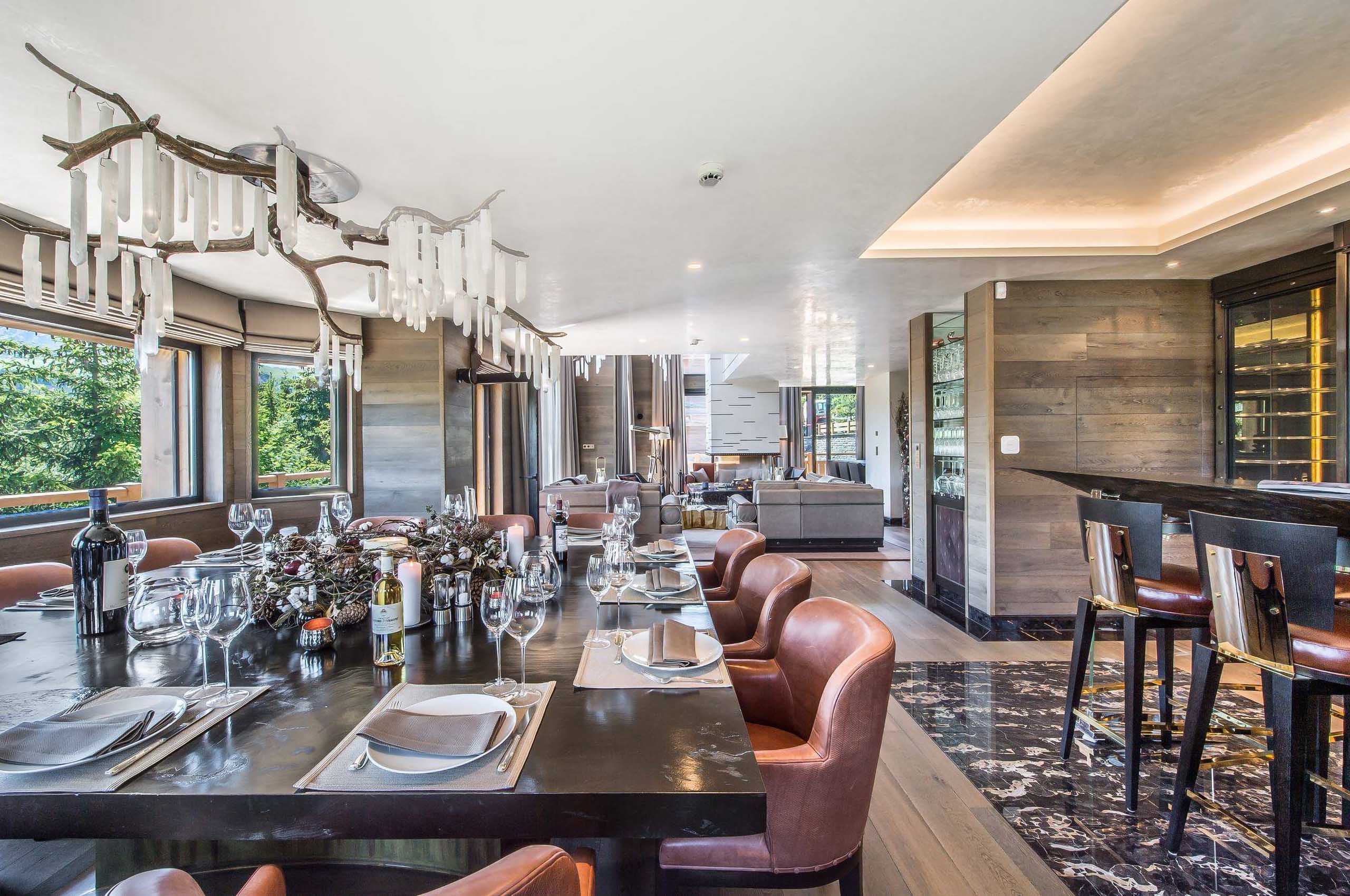 chalet-perce-diningroom-modern-bespoke-unique-luxury-interiordesign-courchevel1850
