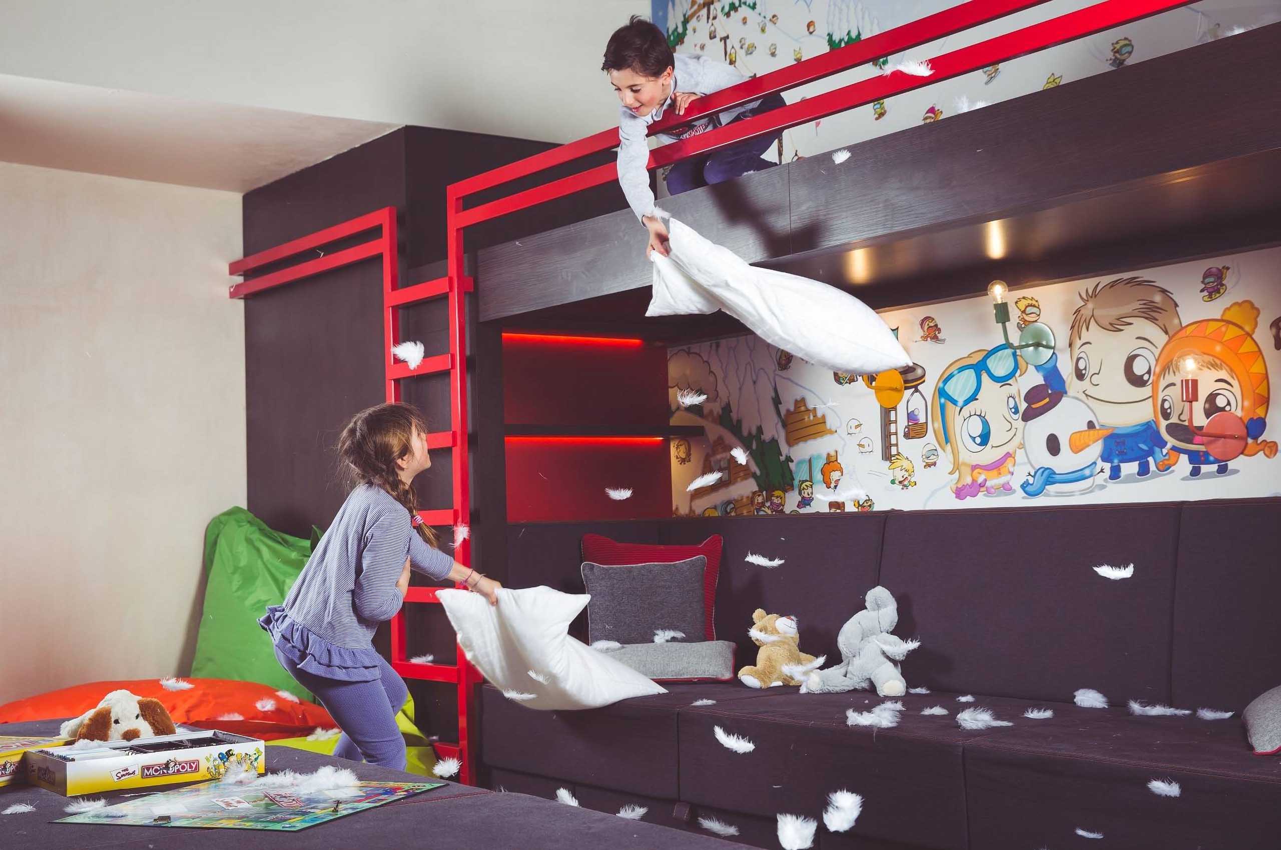 chalet-perce-kidsroom-playroom-bunkbed-familyholiday-courchevel1850