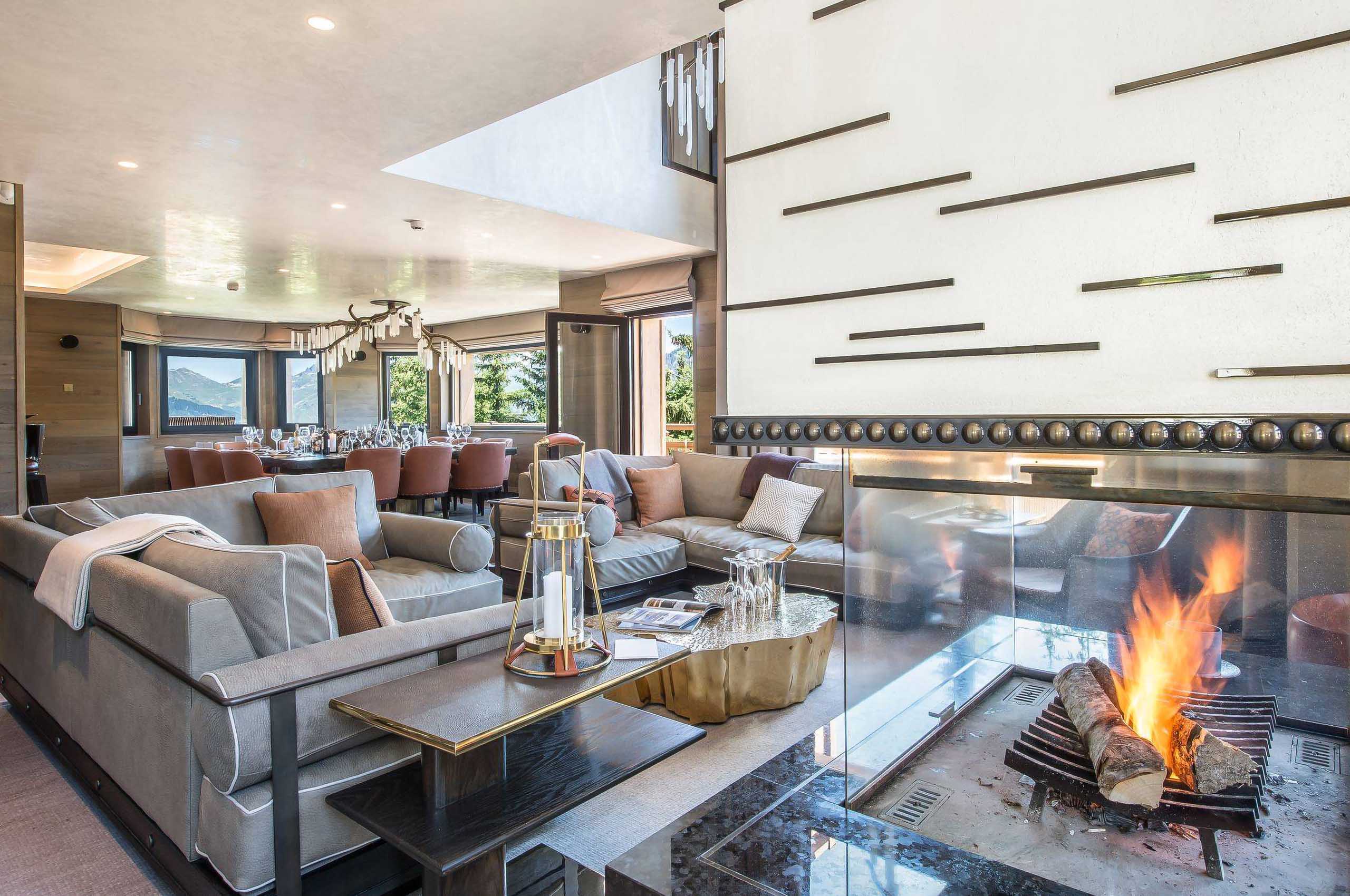 chalet-perce-livingroom-fireplace-bespoke-luxury-interiordesign-courchevel1850