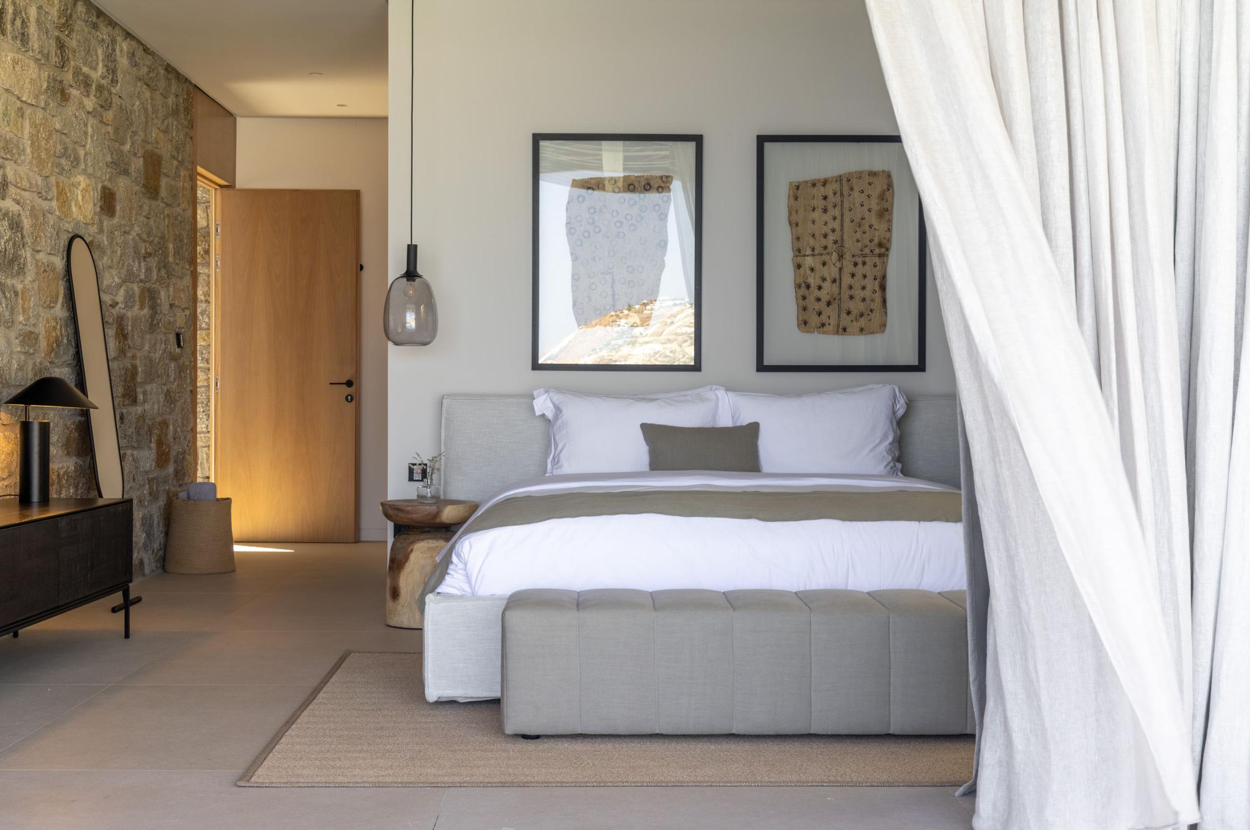 villa-august-bedroom-artwork-serene-mediterranean-design-luxury-mykonos
