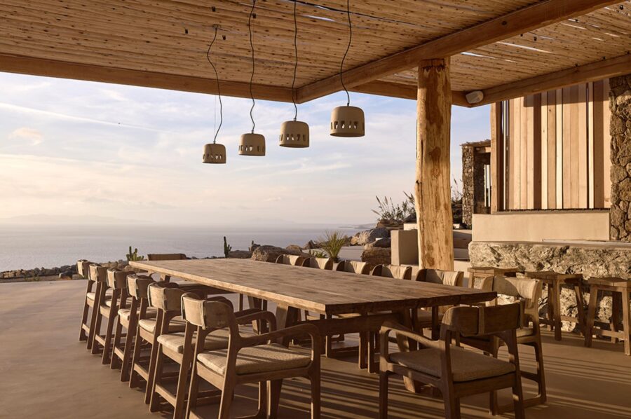 villa-daphne-alfresco-dining-table-bar-sea-view-sunset-luxury-mykonos