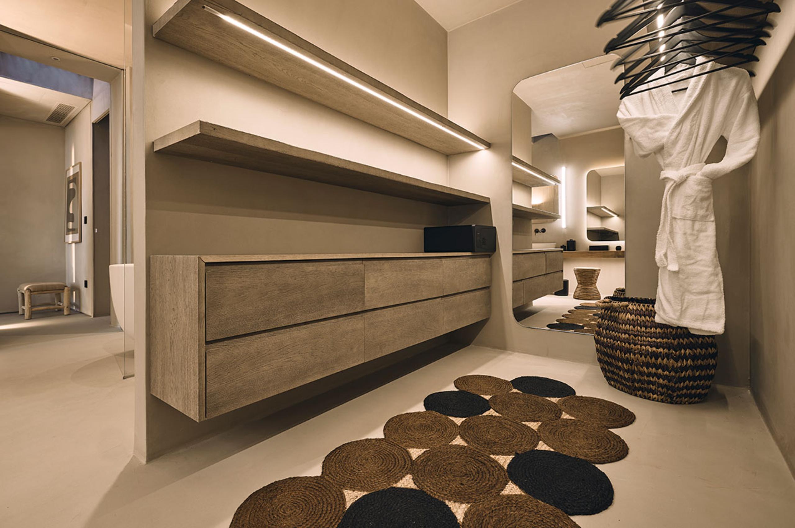 villa-daphne-walk-in-wardrobe-dressing-room-luxury-mykonos