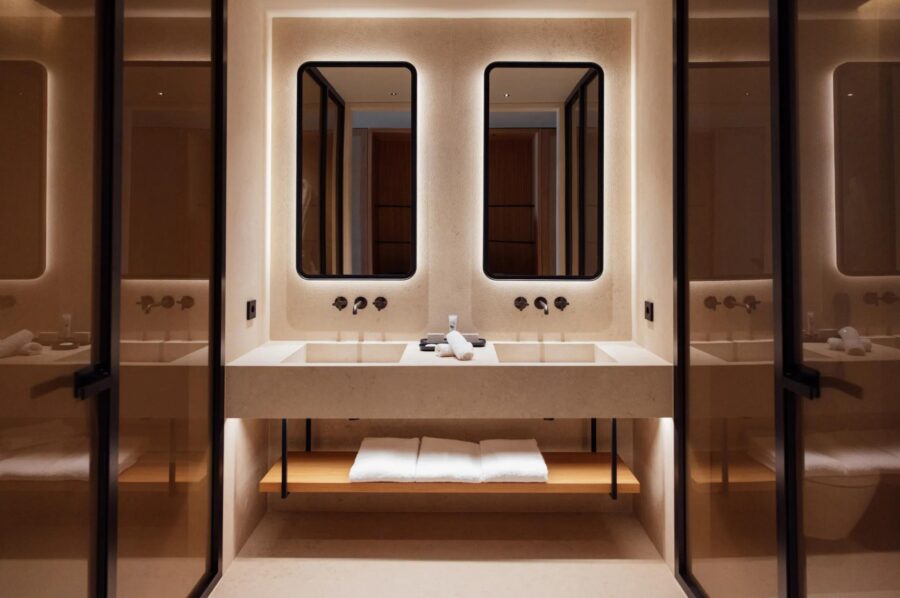 villa-delilah-bathroom-double-sink-sleek-modern-design-luxury-mykonos