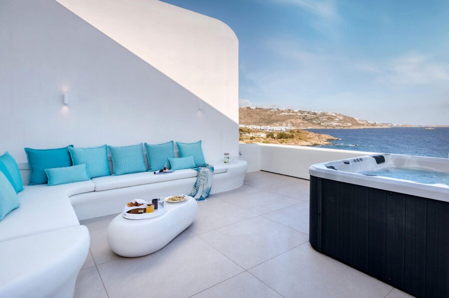 villa-diana-balcony-alfresco-seating-jacuzzi-relaxation-luxury-sea-views-mykonos