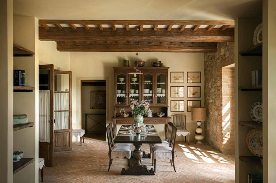 villa-greta-dining-room-elegant-traditional-design-luxury-tuscany