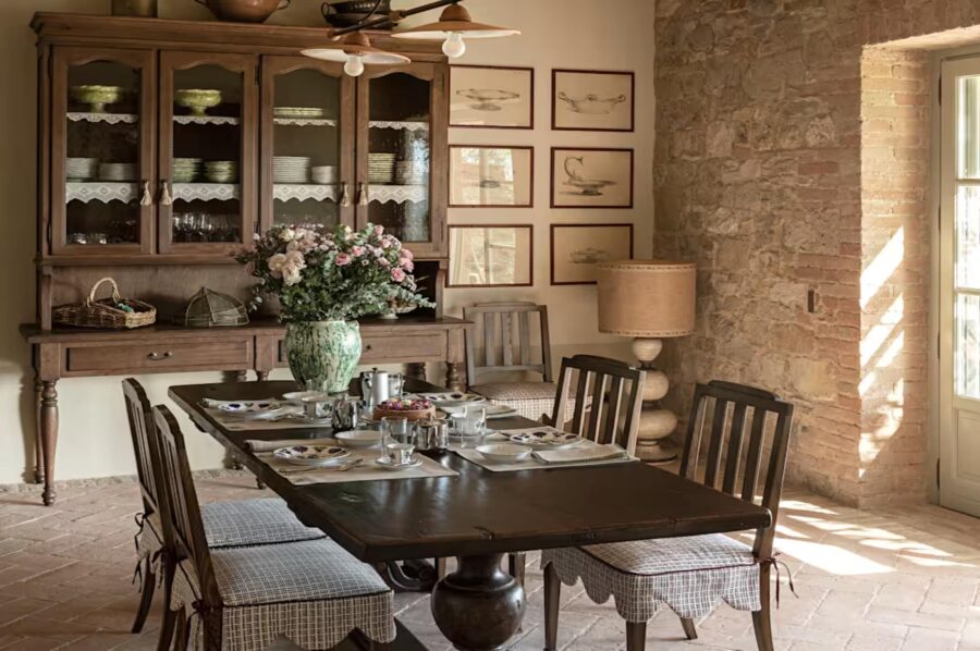 villa-greta-dining-room-elegant-traditional-design-tuscany