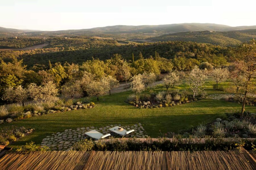 villa-greta-scenic-countryside-views-italian-beauty-luxury-tuscany