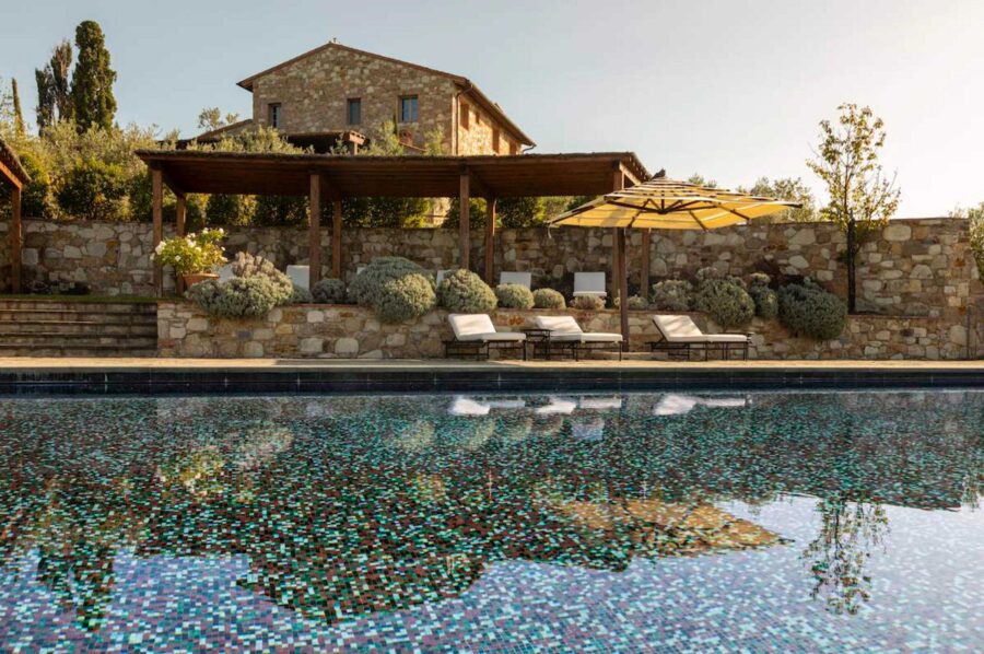 villa-greta-swimming-pool-terrace-garden-luxury-rental-retreat-tuscany