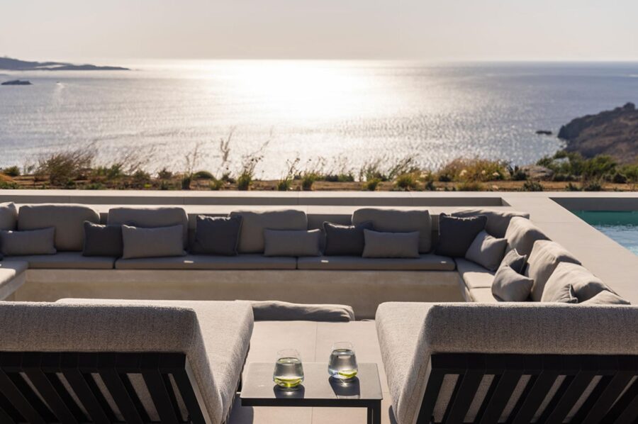 villa-lyra-poolside-seating-scenic-sea-view-luxury-mediterranean-rental-retreat-mykonos